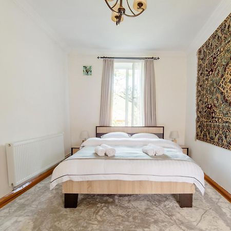 Nazy'S Guest House Joqolo Ngoại thất bức ảnh