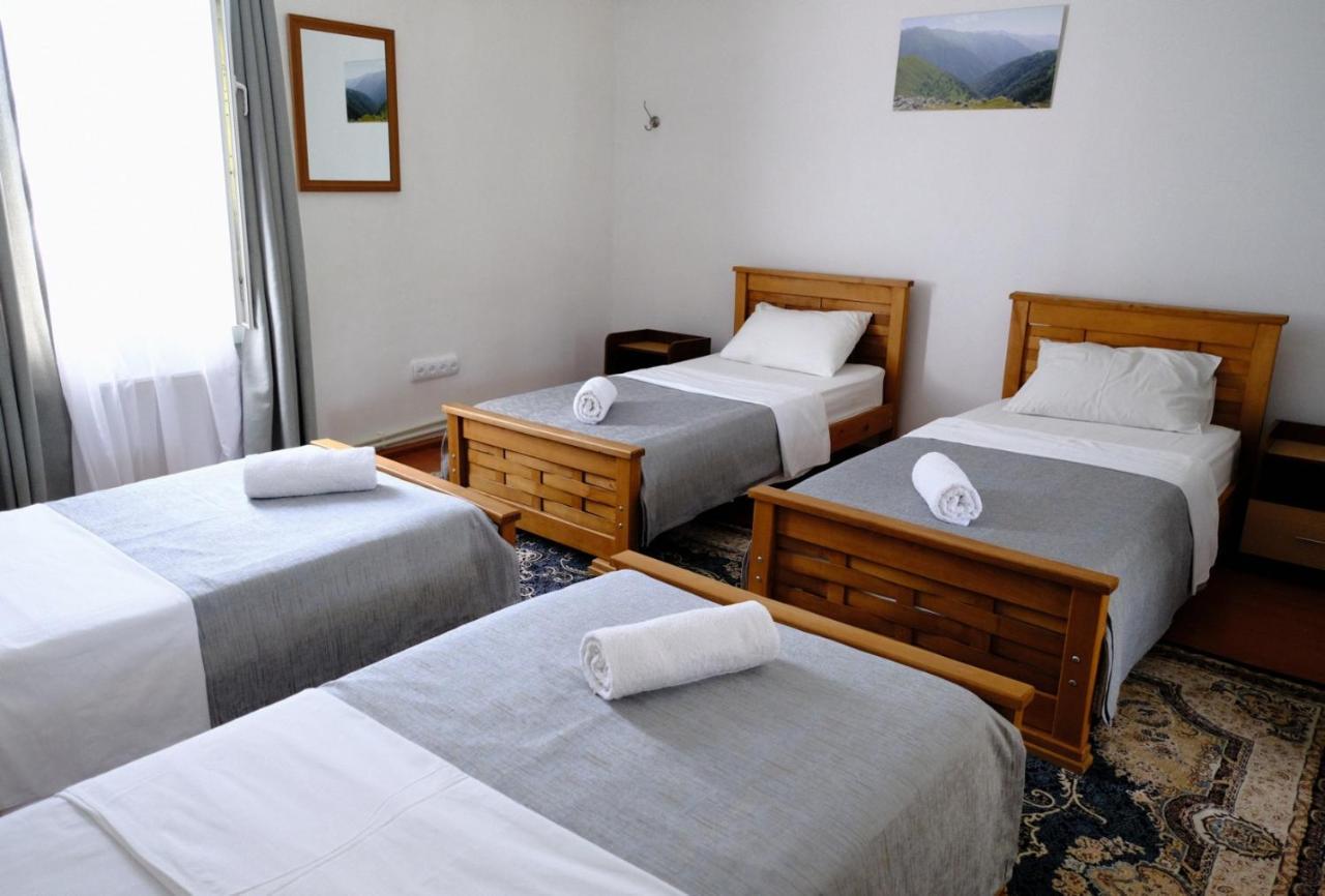 Nazy'S Guest House Joqolo Ngoại thất bức ảnh